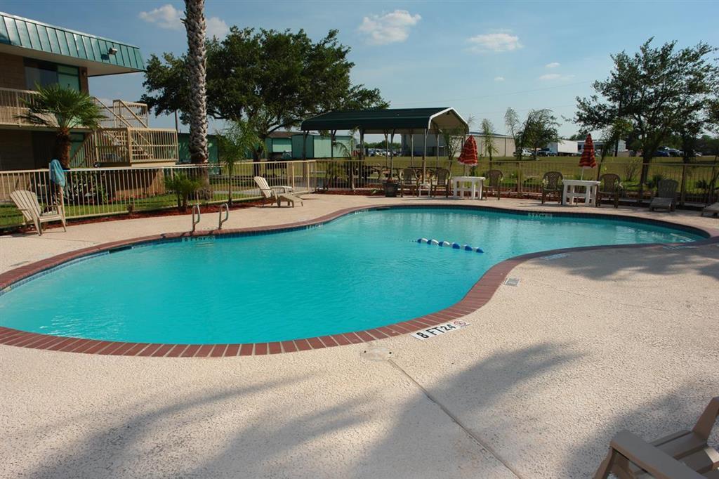 Sky Palace & By Jasper 2* Beeville